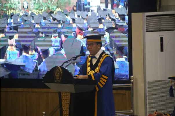 4.077 Mahasiswa Undip...