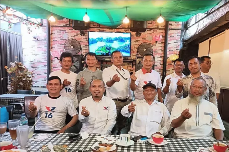 Silaturahmi dengan Ketua...