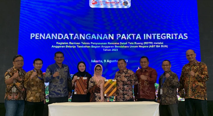 Jamin Kemudahan Berusaha...