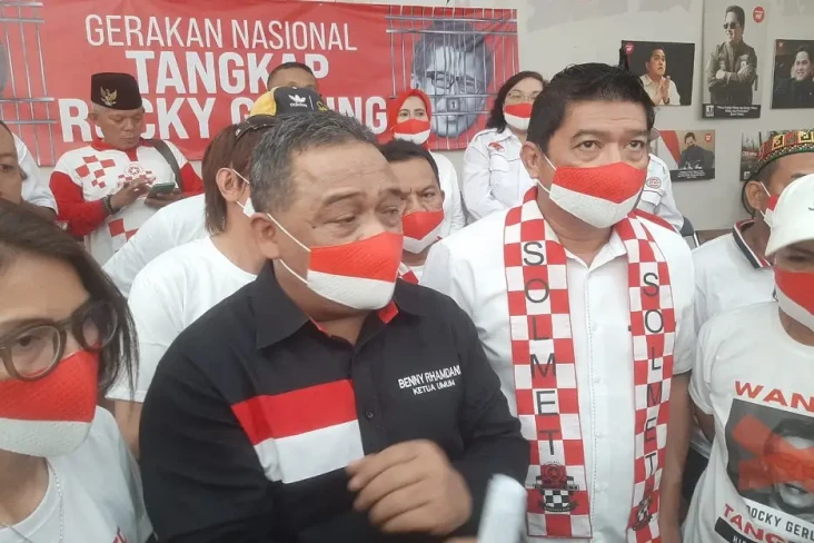 Relawan Jokowi Bakal...