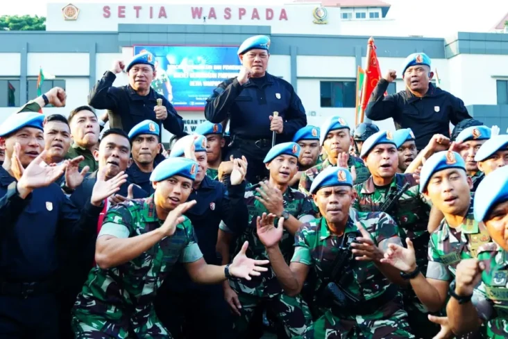 Panglima TNI Pertama...
