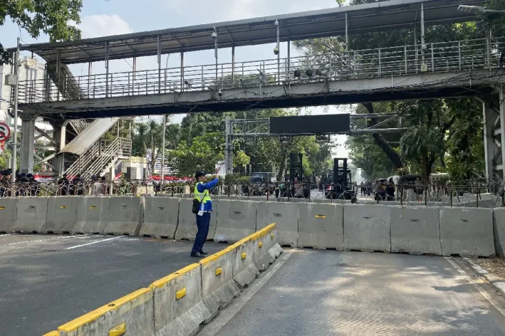 Demo Sejuta Buruh, Polisi...
