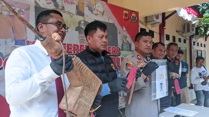 Tak Jera, Penambang...