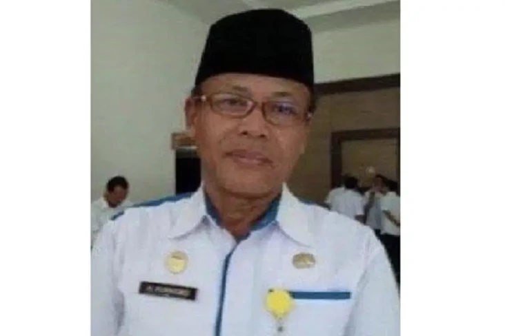 Mobil Dinas Terobos...