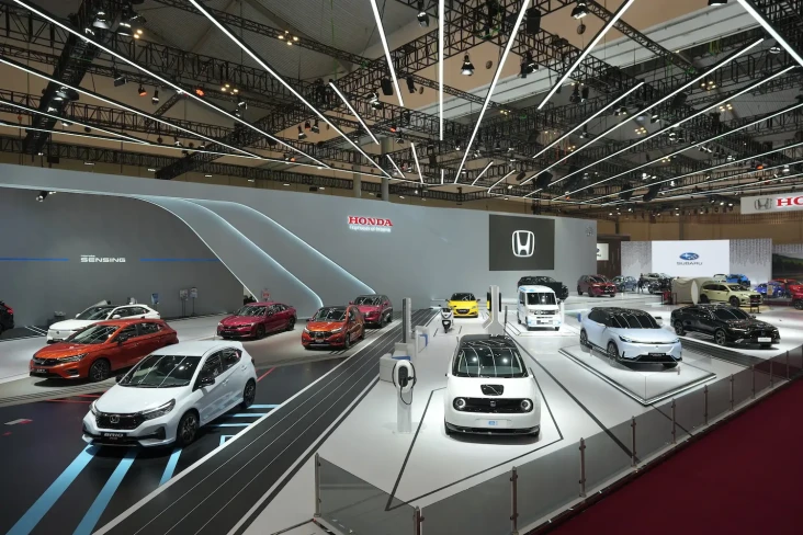 Honda Pamerkan 5 Mobil...