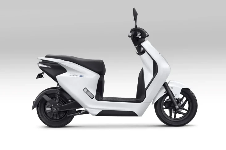 Resmi, Motor Listrik...