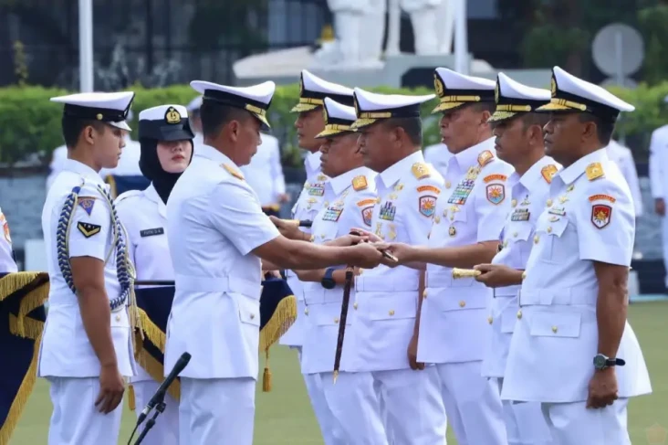 Resmi Jabat Pangkoarmada...