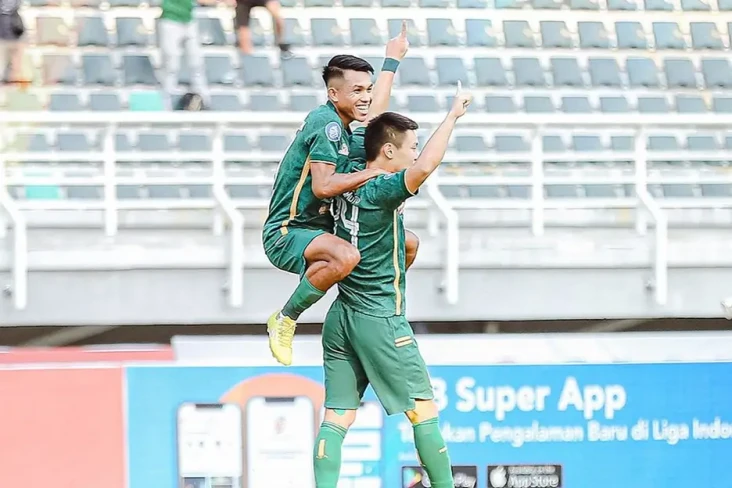 Persebaya Menang Lagi,...