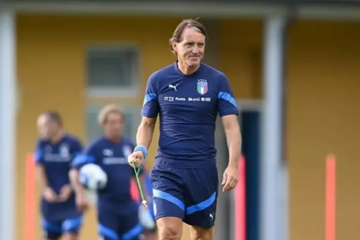 Roberto Mancini Resmi...