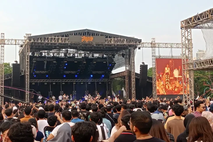 Hari Ketiga The Sounds...