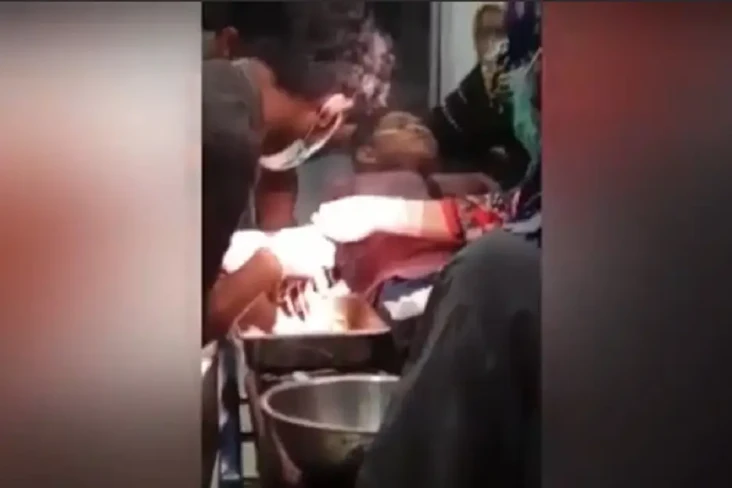 Ngeri! Pria di Madina...