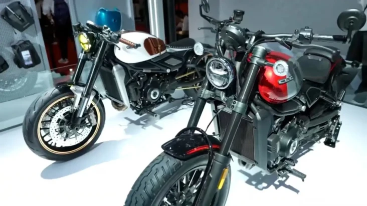 Tantang Honda Rebel,...
