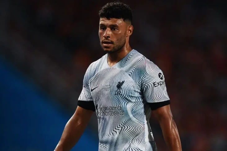 Dilepas Liverpool, Alex...