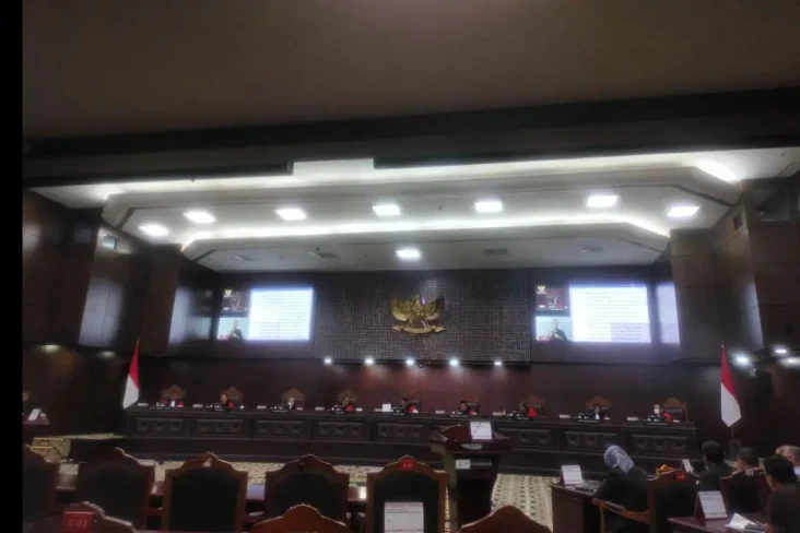 MK Larang Kampanye Politik...