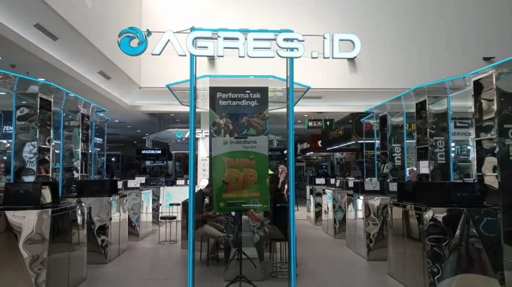 Unik, Gerai Komputer...