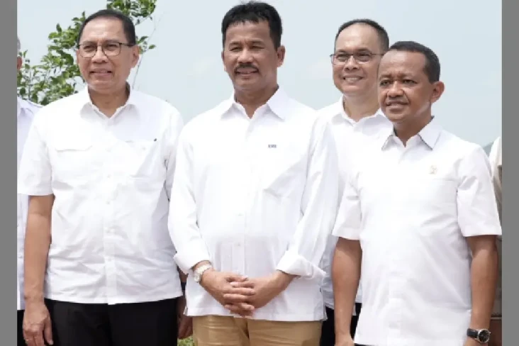 Menteri Investasi Bahlil...