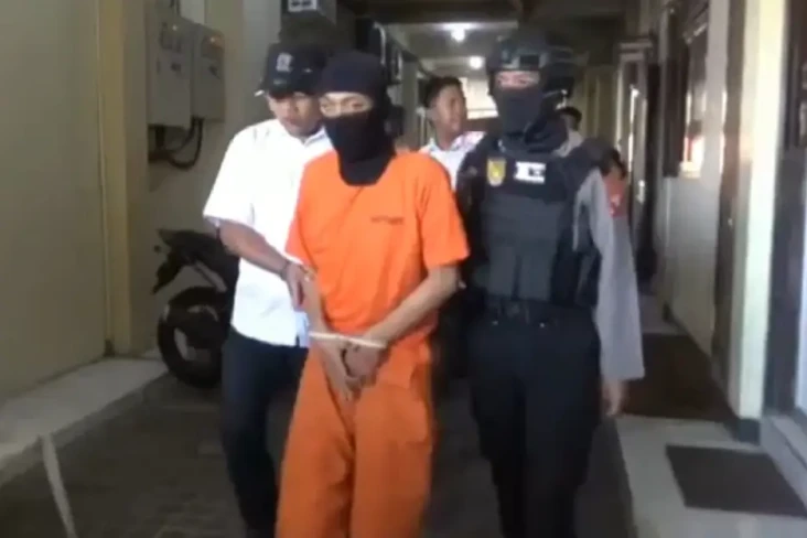 Edan! Pemuda di Tulungagung...