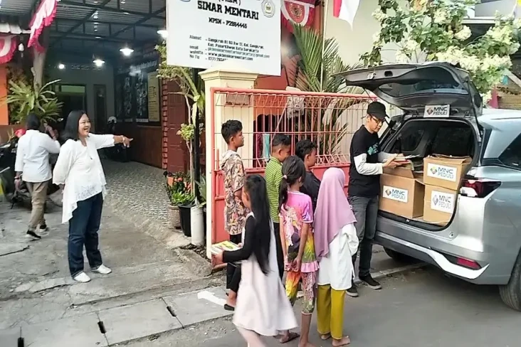 Tingkatkan Minat Baca,...