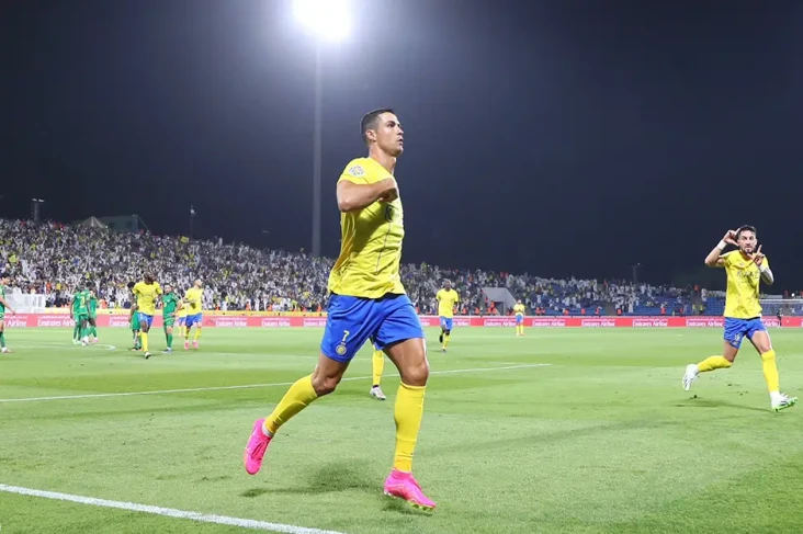 Magis Cristiano Ronaldo,...
