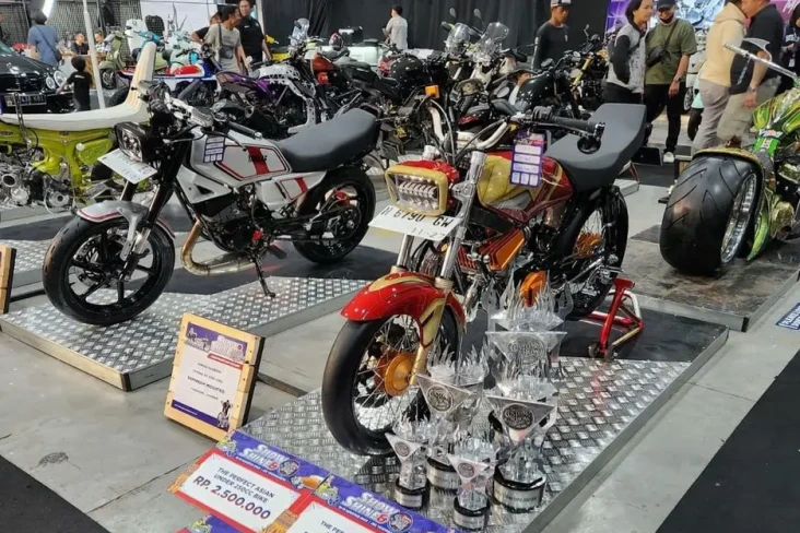 Keren! Motor RX King...