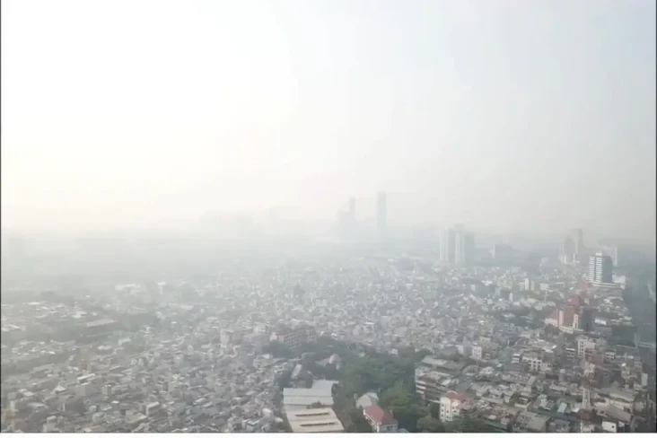 Penampakan Menakutkan...