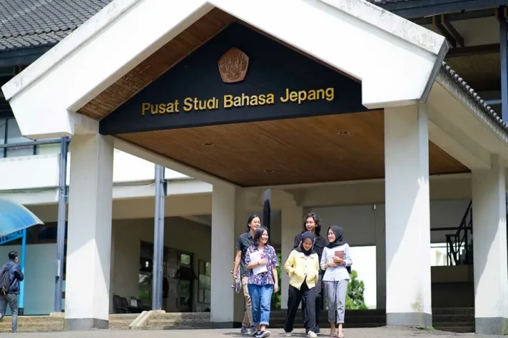 10 Pilihan Profesi Menjanjikan...