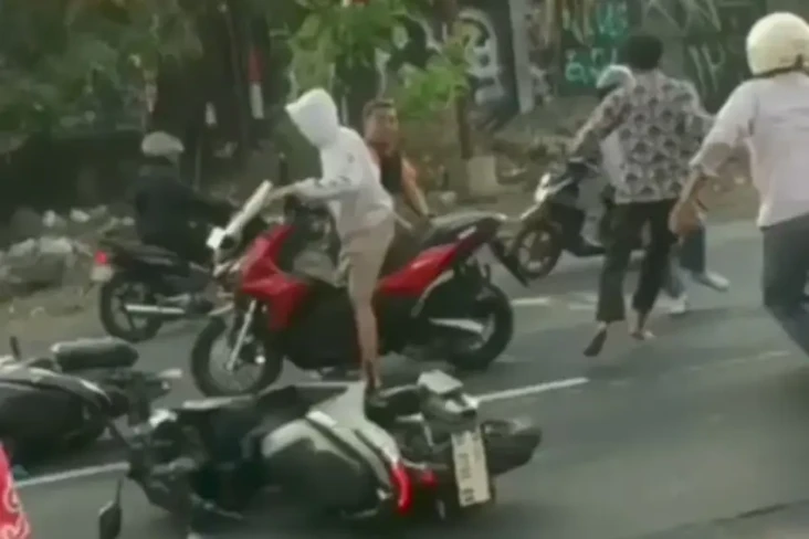 Viral Tawuran Pelajar...