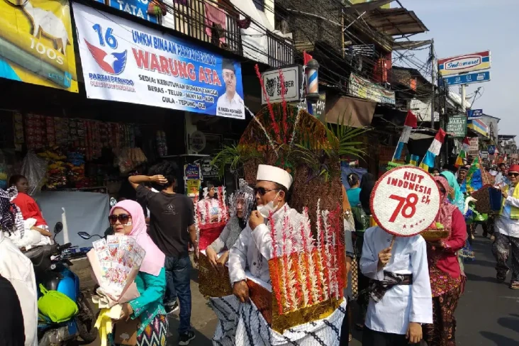 Karnaval Kemerdekaan...
