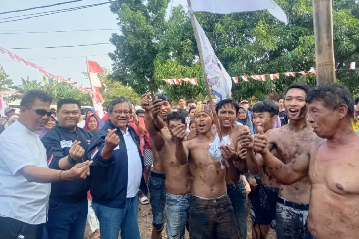 Disambut Meriah Warga,...