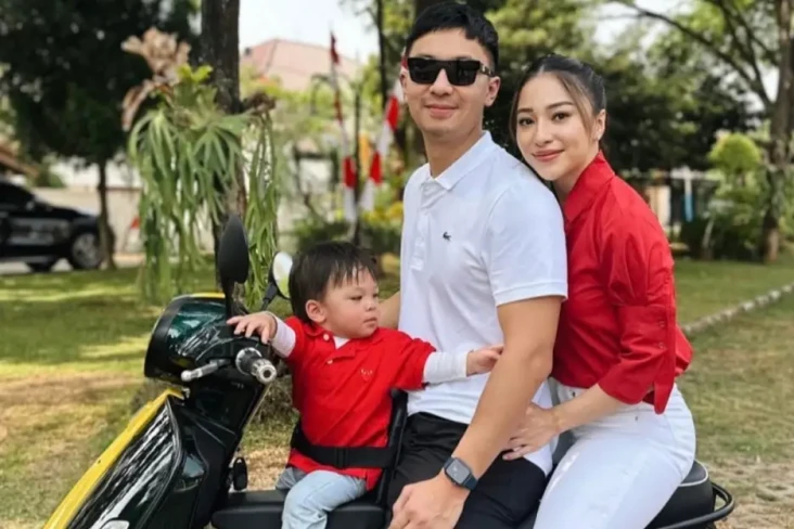 Nikita Willy Rayakan...