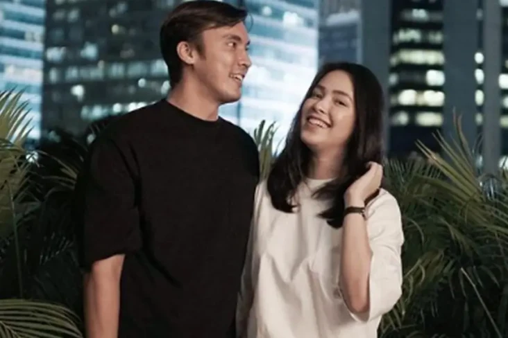 9 Artis Indonesia Ini...