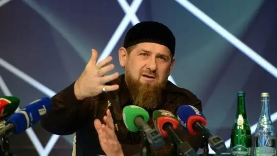 Pemimpin Chechnya Ancam...