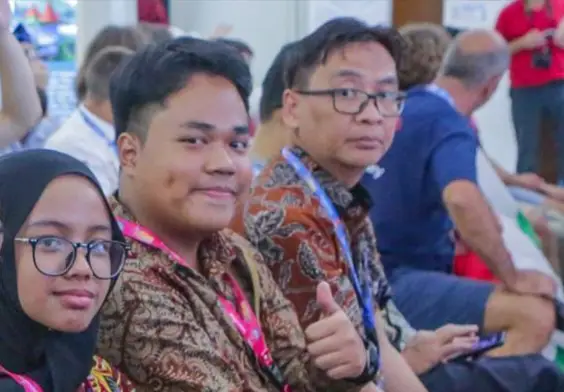 Alumni SMA di Bandung...