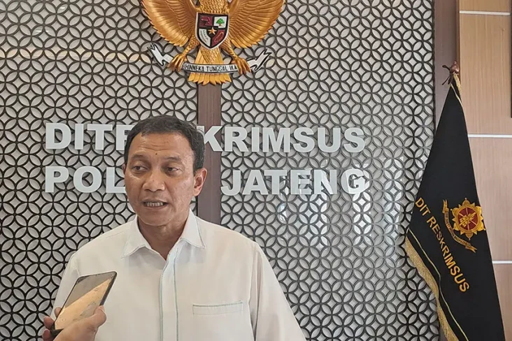 Ribuan Mahasiswa UIN...