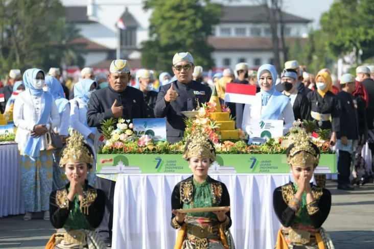 Momen HUT ke-78 RI,...