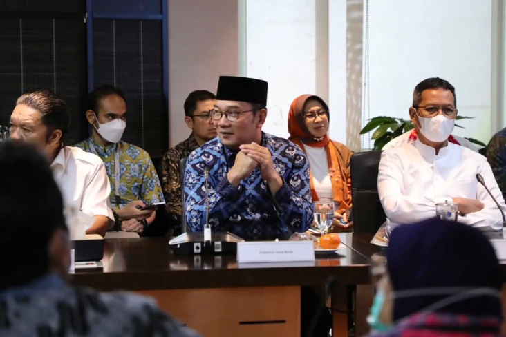Gubernur Ridwan Kamil...