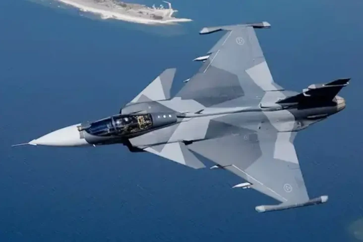 F-16 Tak Cukup, Zelensky...