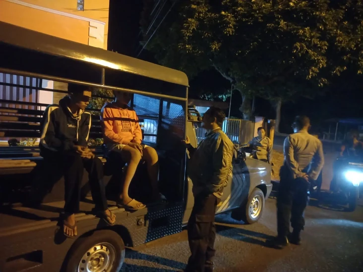 Naik Motor Ugal-ugalan,...