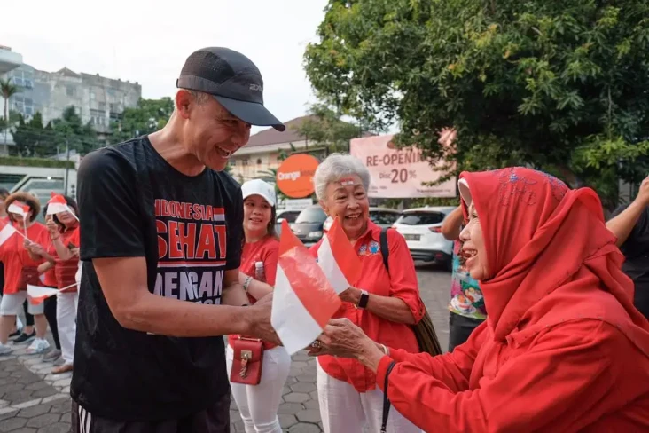 Jalan Sehat Bareng Warga...