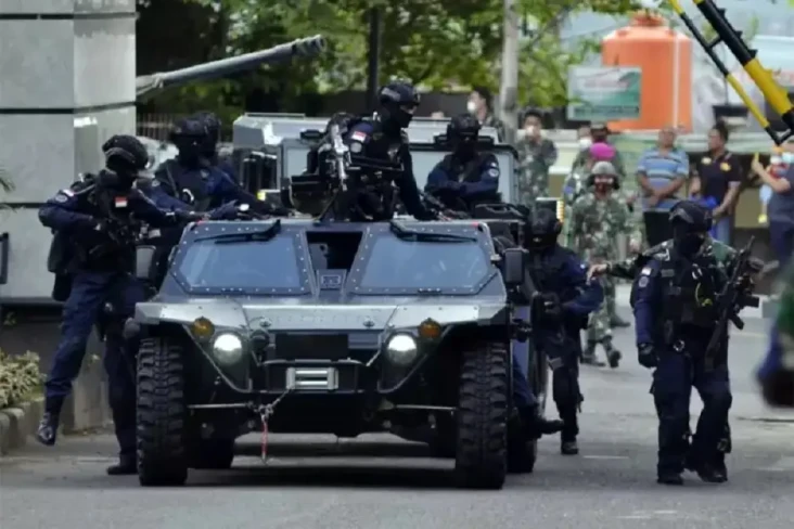 Prajurit Marinir TNI...