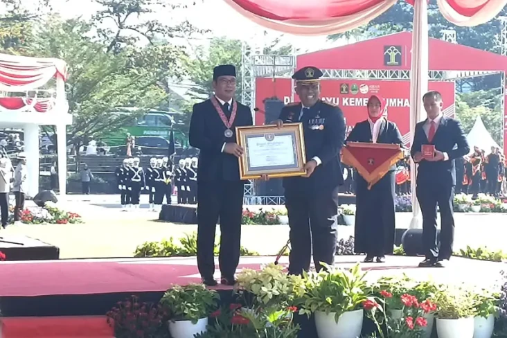 Ridwan Kamil Bangga...