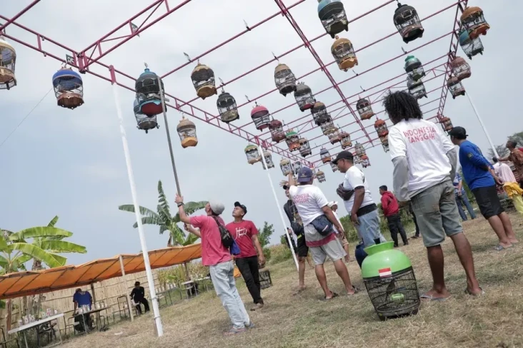 Fasilitasi Pecinta Burung,...