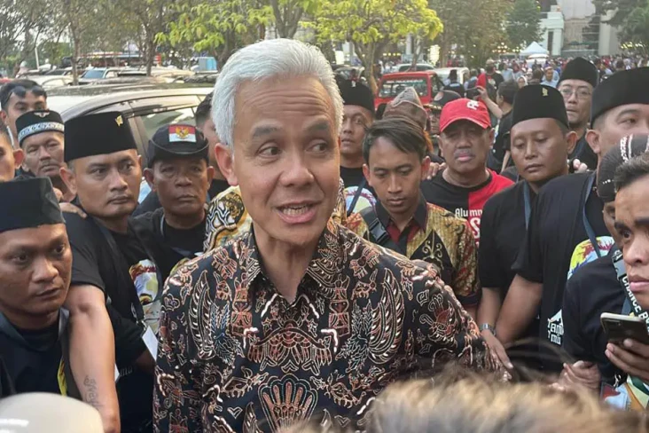 Ganjar Hadiri Acara...