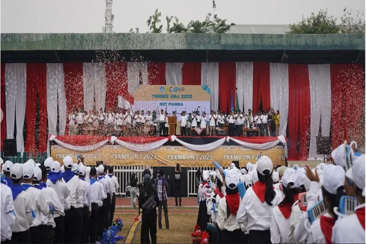 Rektor UNJ Bagikan Kiat...