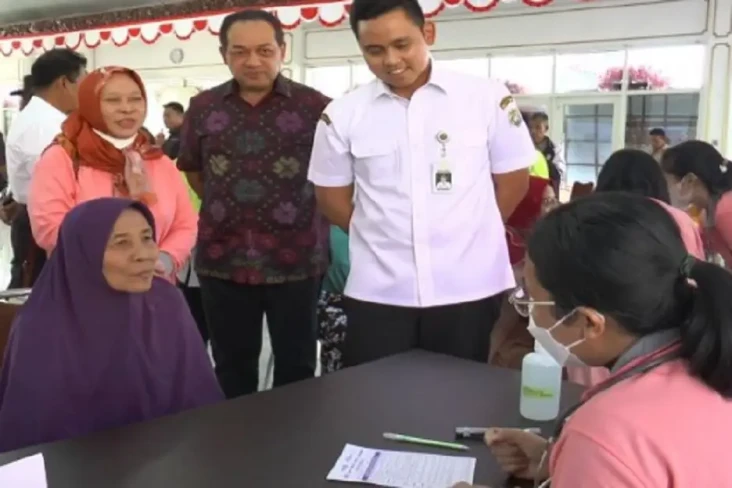 Ikuti Pemeriksaan Kesehatan...