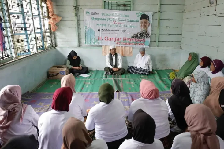 Tuan Guru Ganjar Gelar...