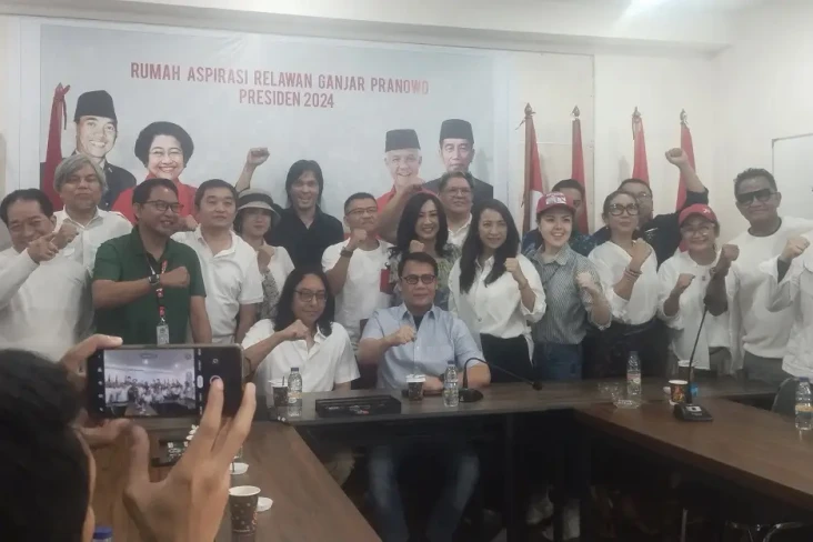 Artis hingga Content...