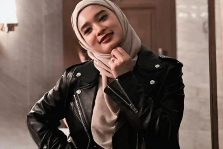 Inara Rusli Izin ke...