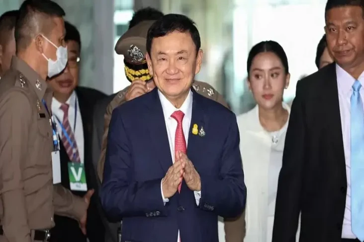 Profil Thaksin Shinawatra,...