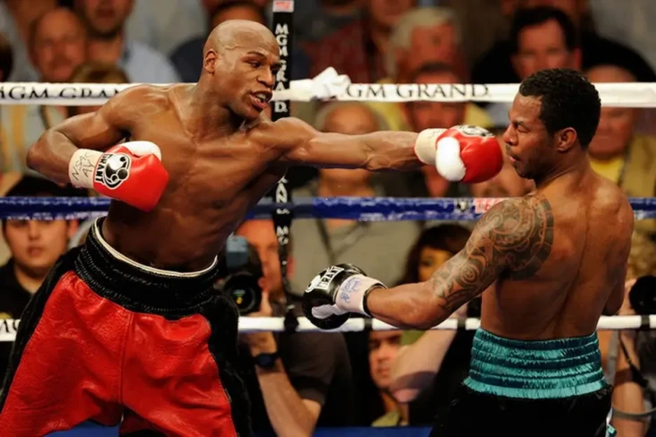 Kekuatan Floyd Mayweather...